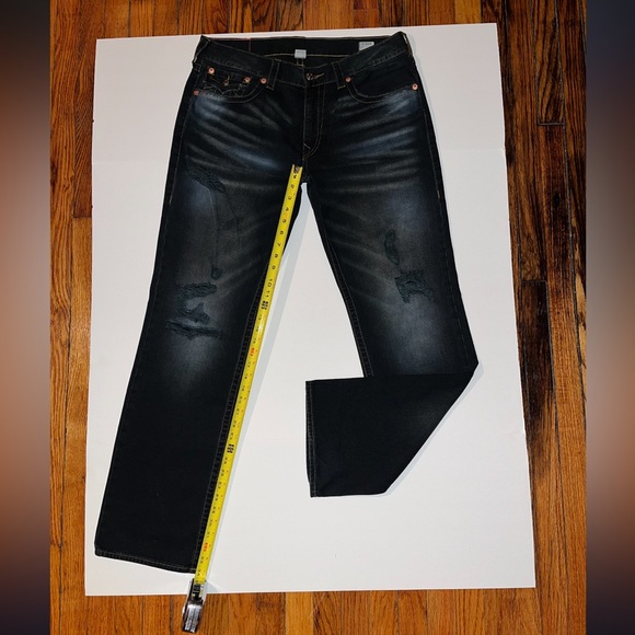 TRUE RELIGION EBGD MOONLIGHT
MARBLE RIPPED STRAIGHT FLAP RED
ORANGE SN SIZE 36 - Picture 3 of 12